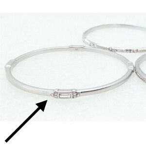 ✨ NIB Lia Sophia Silver Crystal Baguette Bangle Bracelet – Retired & Rare ✨